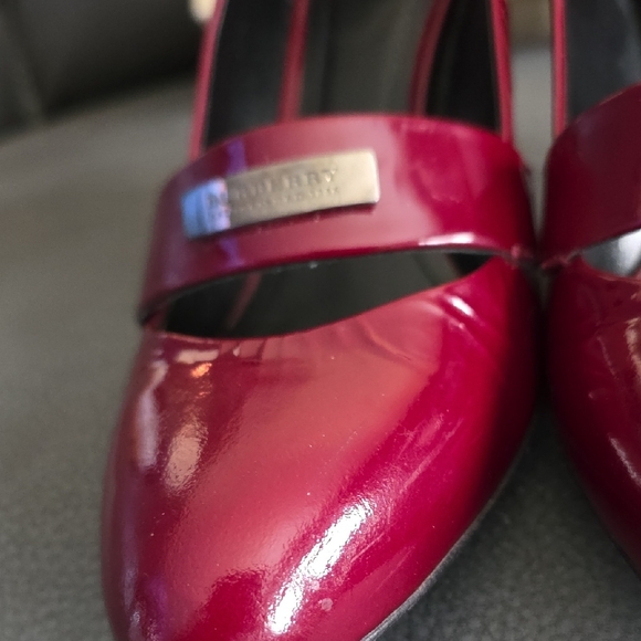 Burberry Women's Burgundy Patent Leather Heels - Picture 9 of 16